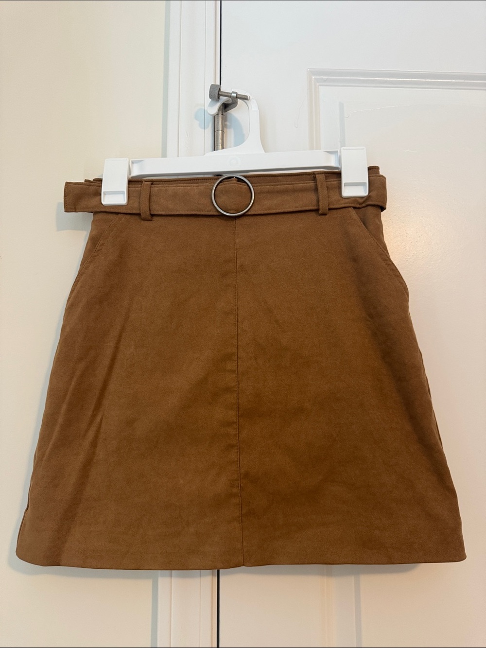 Hollister Ultra High Rise Tan Skirt with Ring Belt